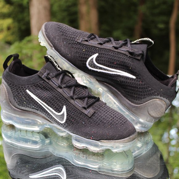 Nike Air VaporMax Flyknit 2021 Women’s Size 10 - Picture 10 of 12